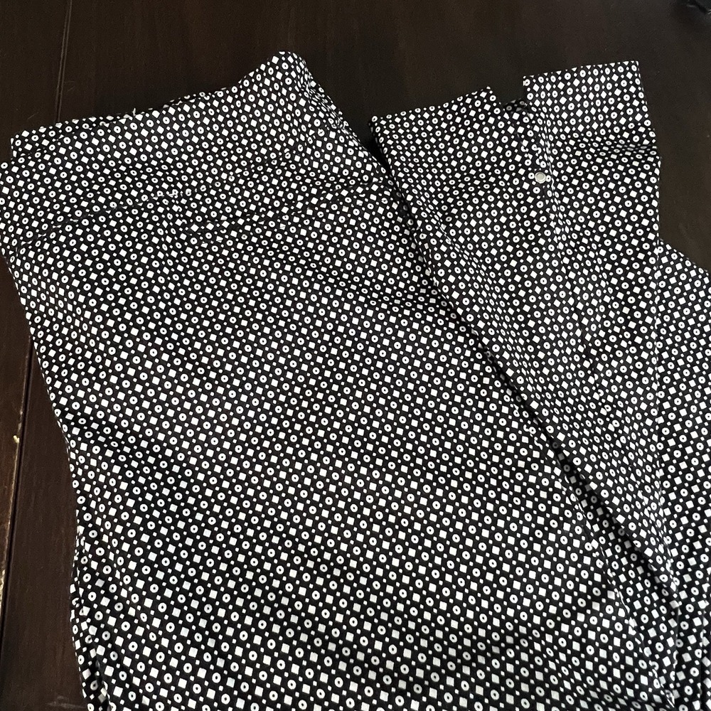 Jasmine & Juliana Black White Geo Print‎ Stretch Capri Pull On Pants Size 10 EUC
